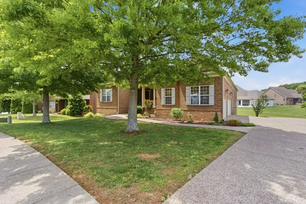 2083 Autumn Ridge Way Spring Hill TN 37174