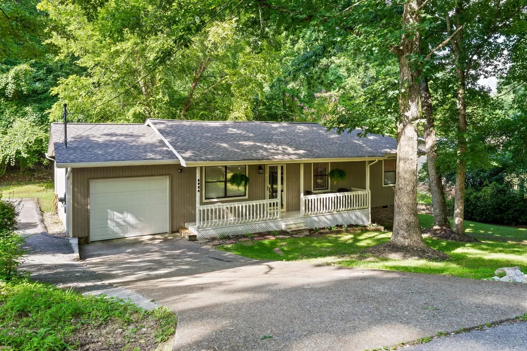8925 E Ridge Trail Road Soddy Daisy TN 37379