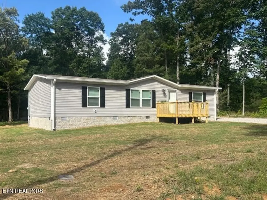 9106 Cherokee Trail Crossville TN 38572