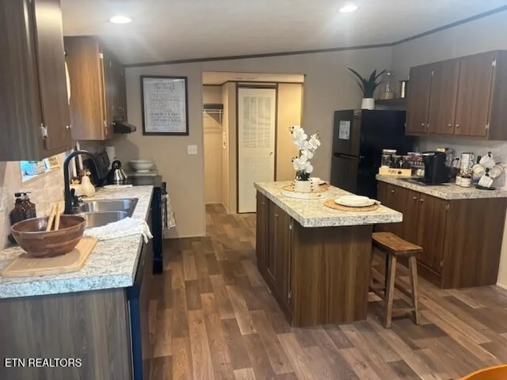 9106 Cherokee Trail Crossville TN 38572