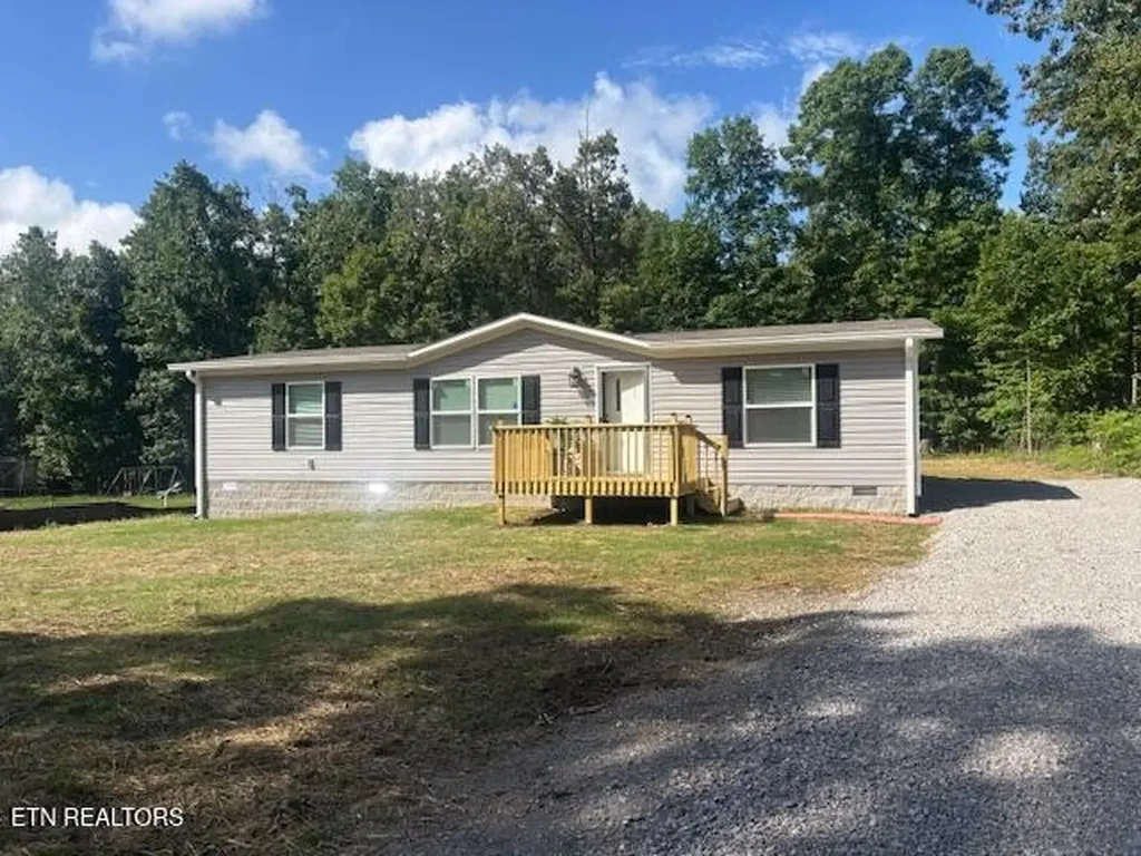 9106 Cherokee Trail Crossville TN 38572