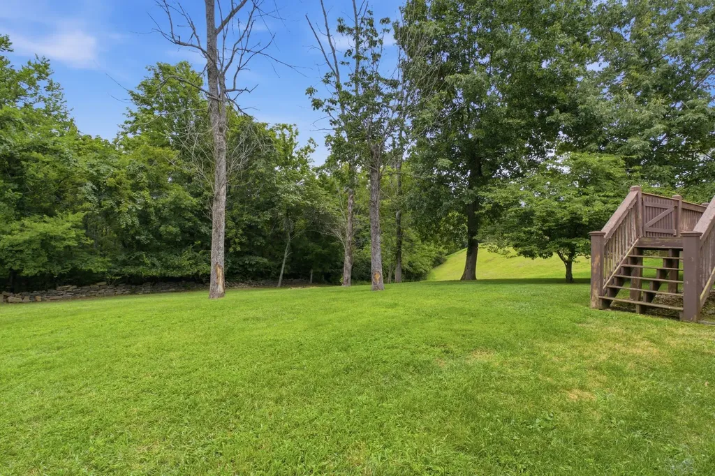 102 Bartlett Lane Hendersonville TN 37075
