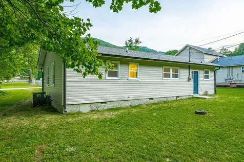 830 Pryor Cove Road Jasper TN 37347