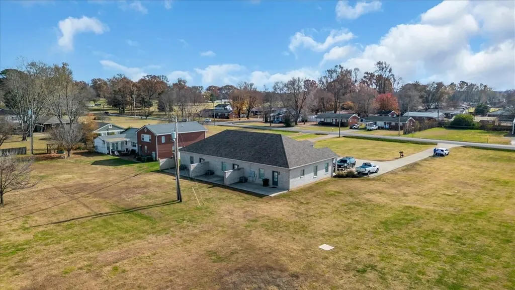 316B Weakley Creek Road Lawrenceburg TN 38464