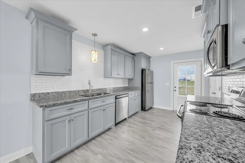 316B Weakley Creek Road Lawrenceburg TN 38464