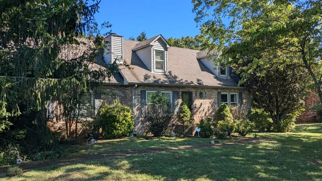 316 Southwinds Drive Hermitage TN 37076