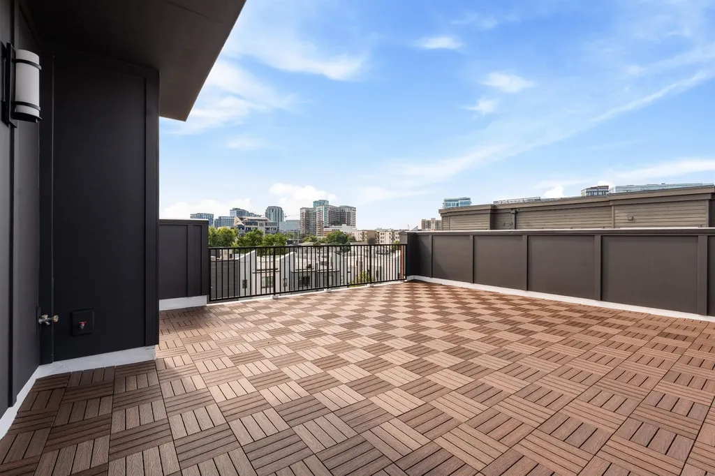 1208C Hawkins Street Nashville TN 37203