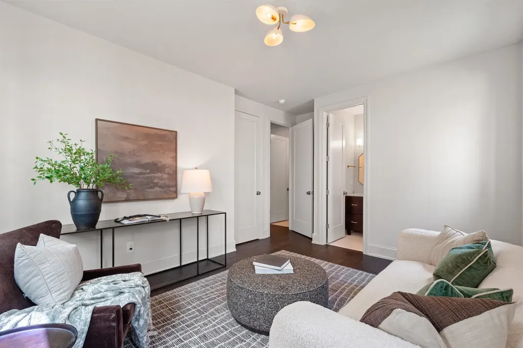 1208C Hawkins Street Nashville TN 37203