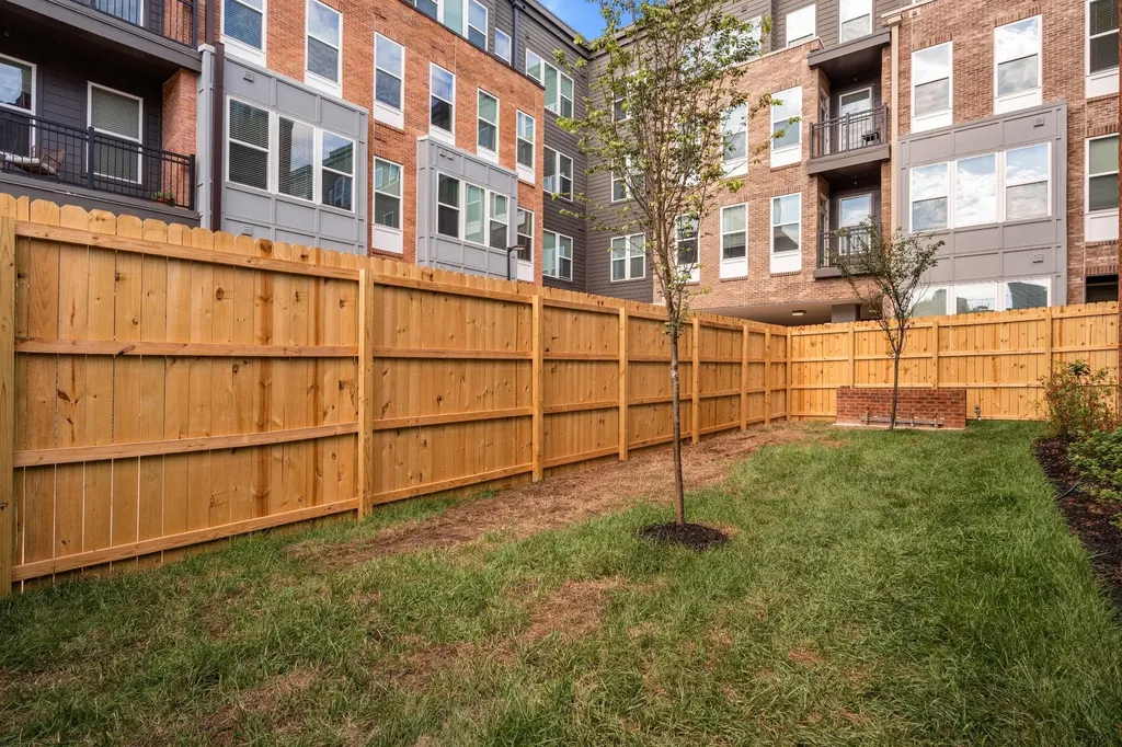 1208C Hawkins Street Nashville TN 37203