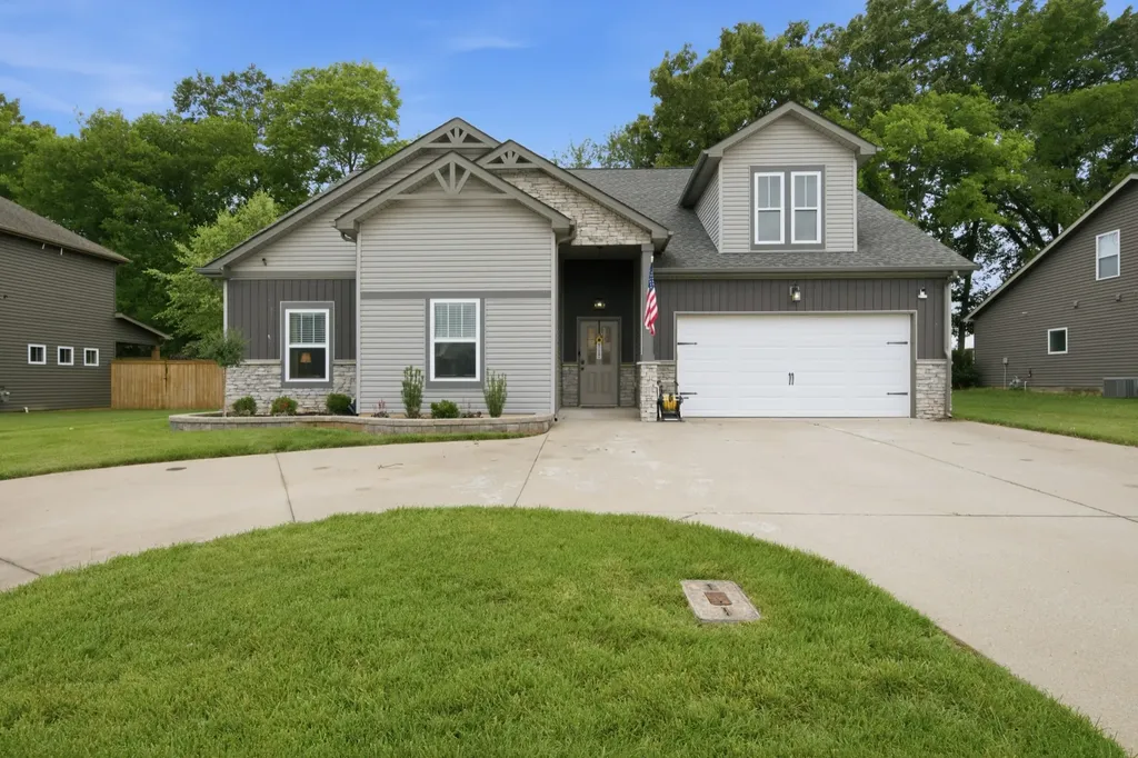 1024 Michaela Circle Clarksville TN 37043