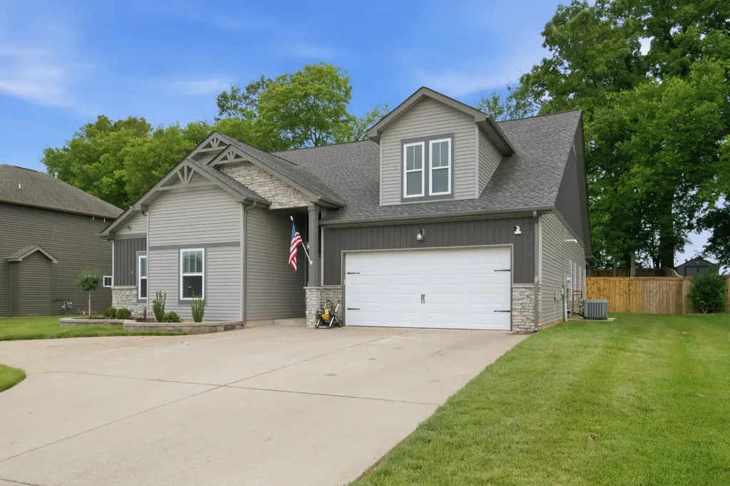 1024 Michaela Circle Clarksville TN 37043