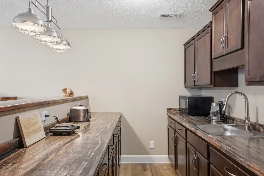 1024 Michaela Circle Clarksville TN 37043