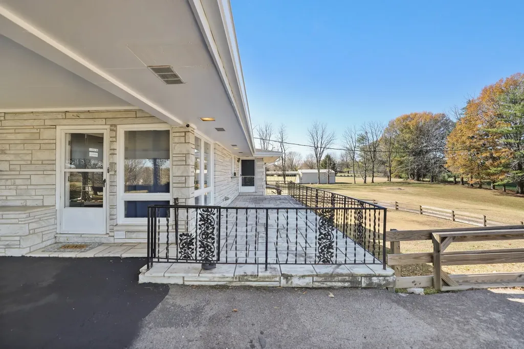 676 Ferguson Hill Road Lafayette TN 37083