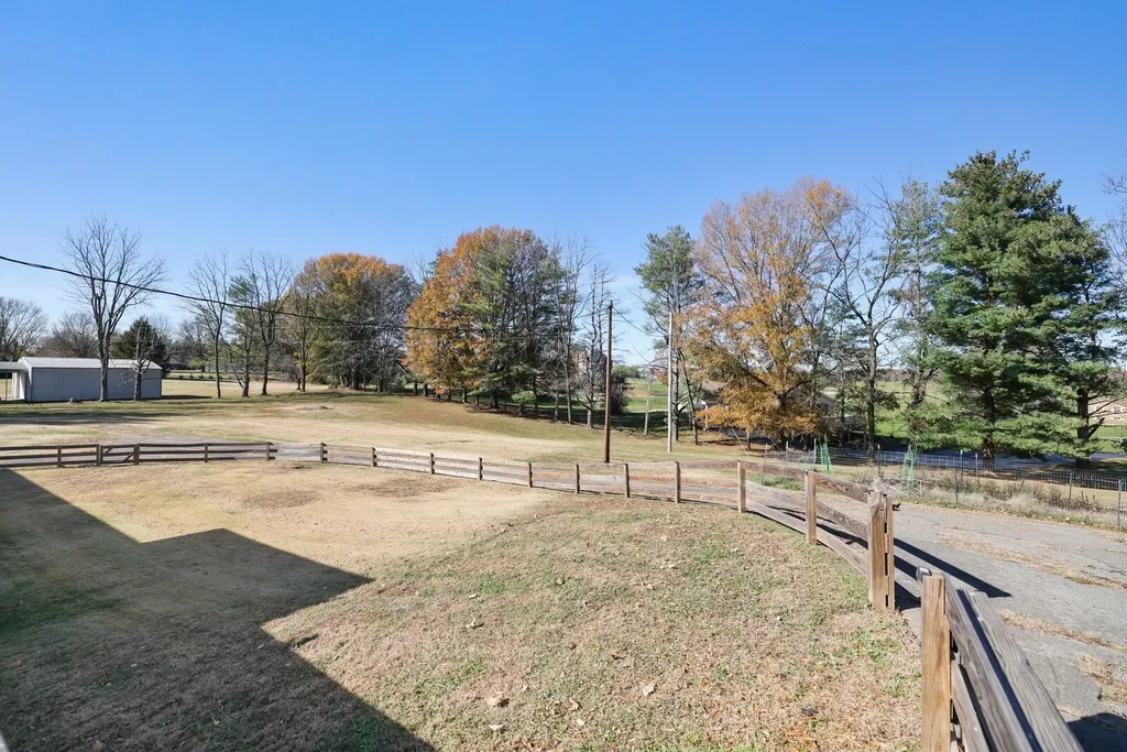 676 Ferguson Hill Road Lafayette TN 37083