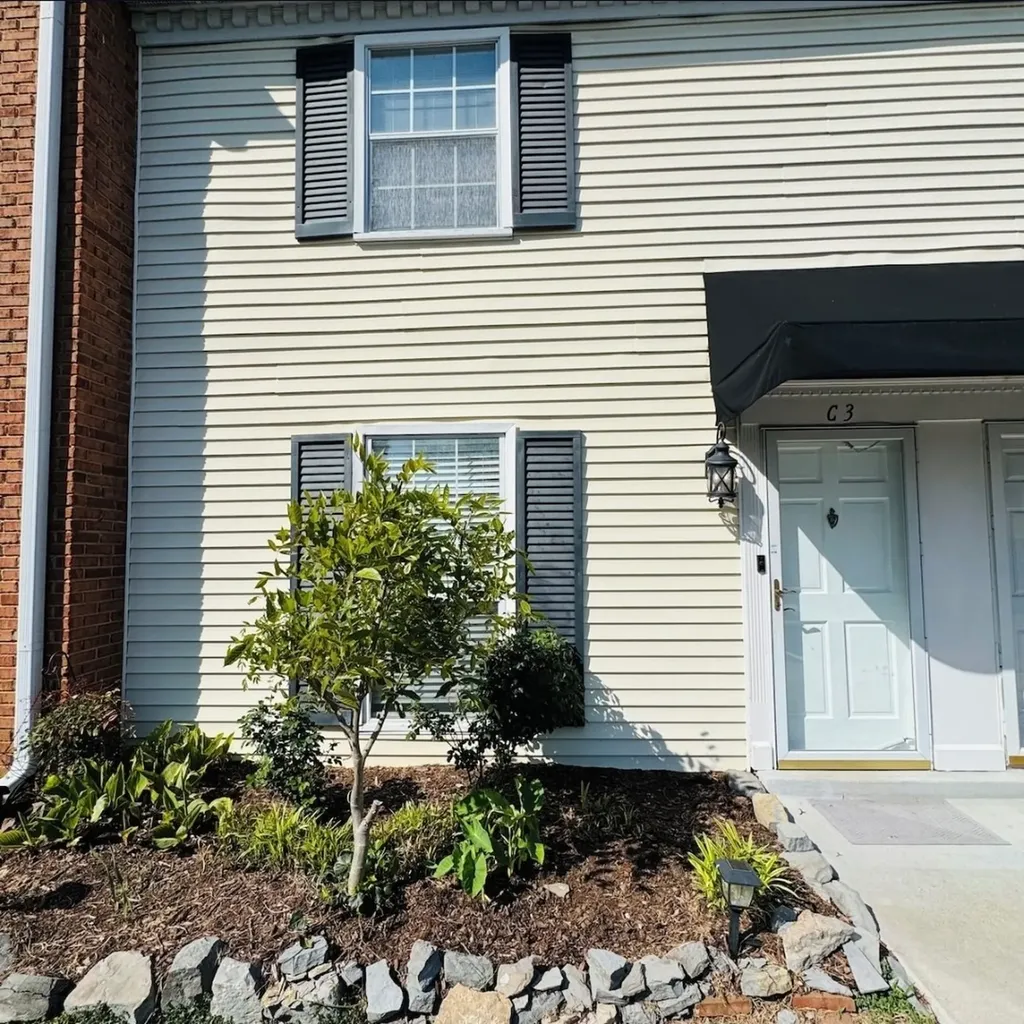200 N Royal Oaks Boulevard Franklin TN 37067