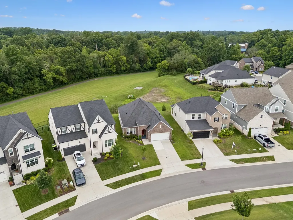 509 Stinson Court White House TN 37188