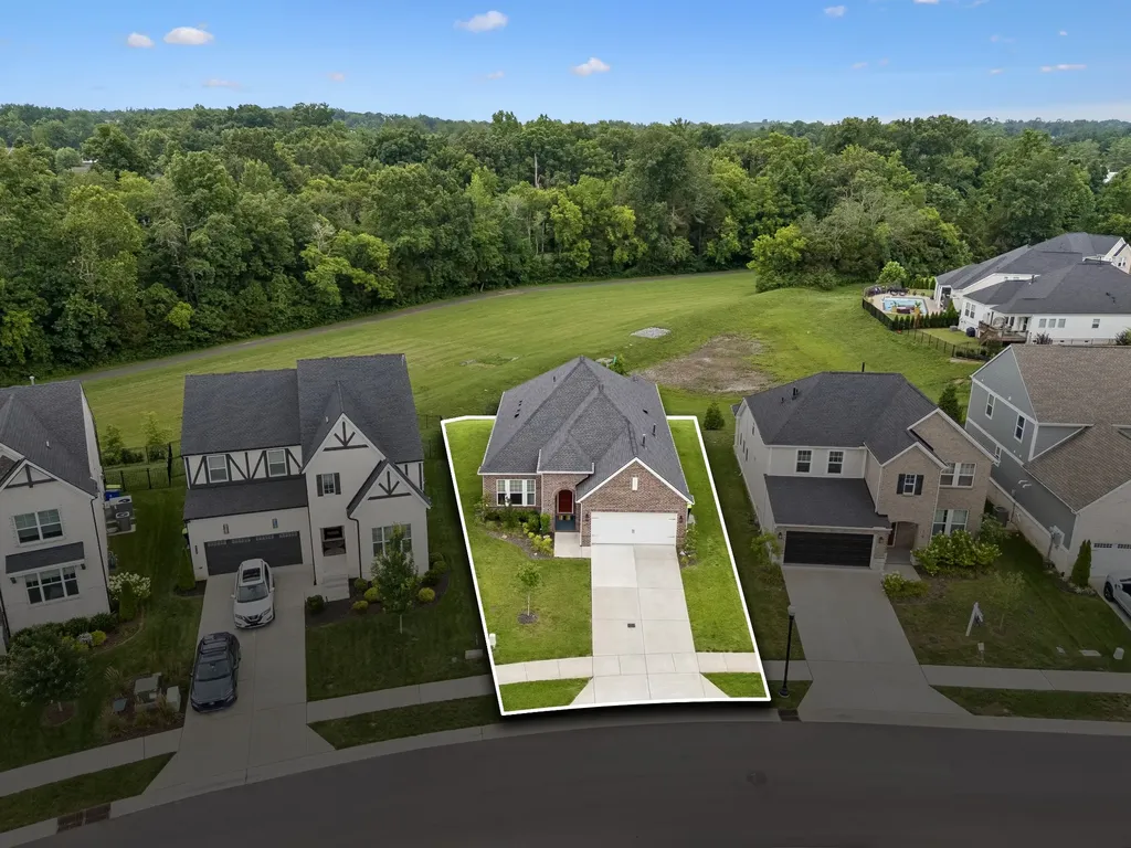 509 Stinson Court White House TN 37188