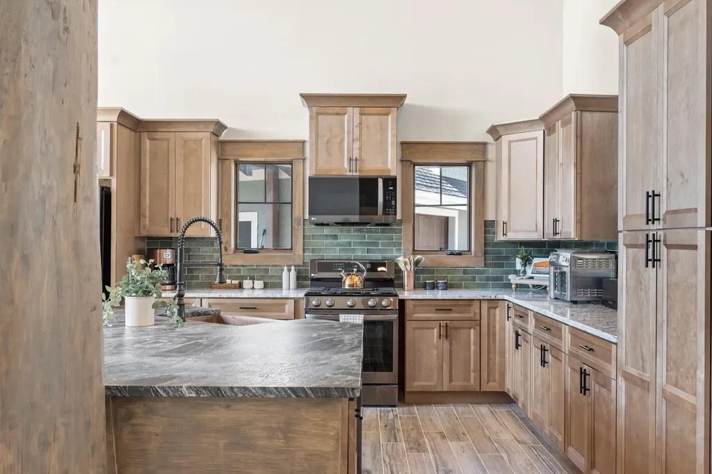 722 Hemlock Lane Spencer TN 38585