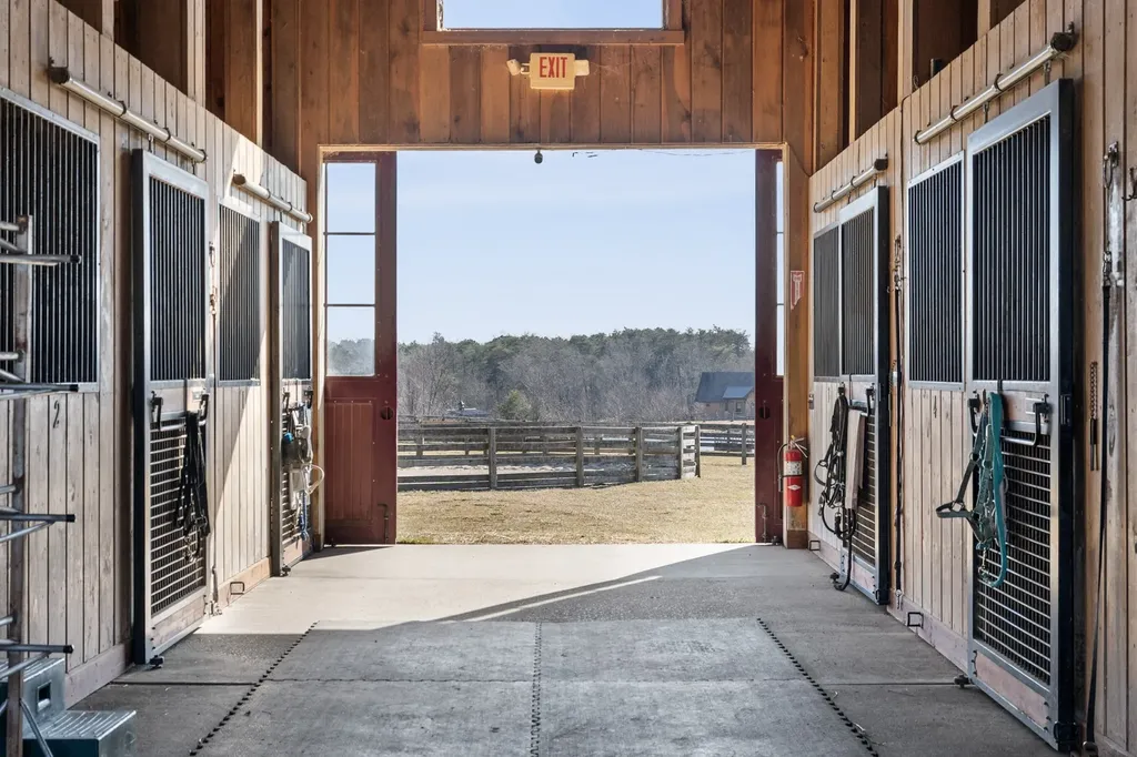 722 Hemlock Lane Spencer TN 38585
