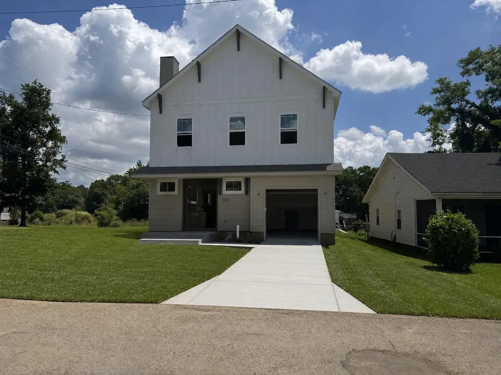 1010 Clemmons Street Nashville TN 37210