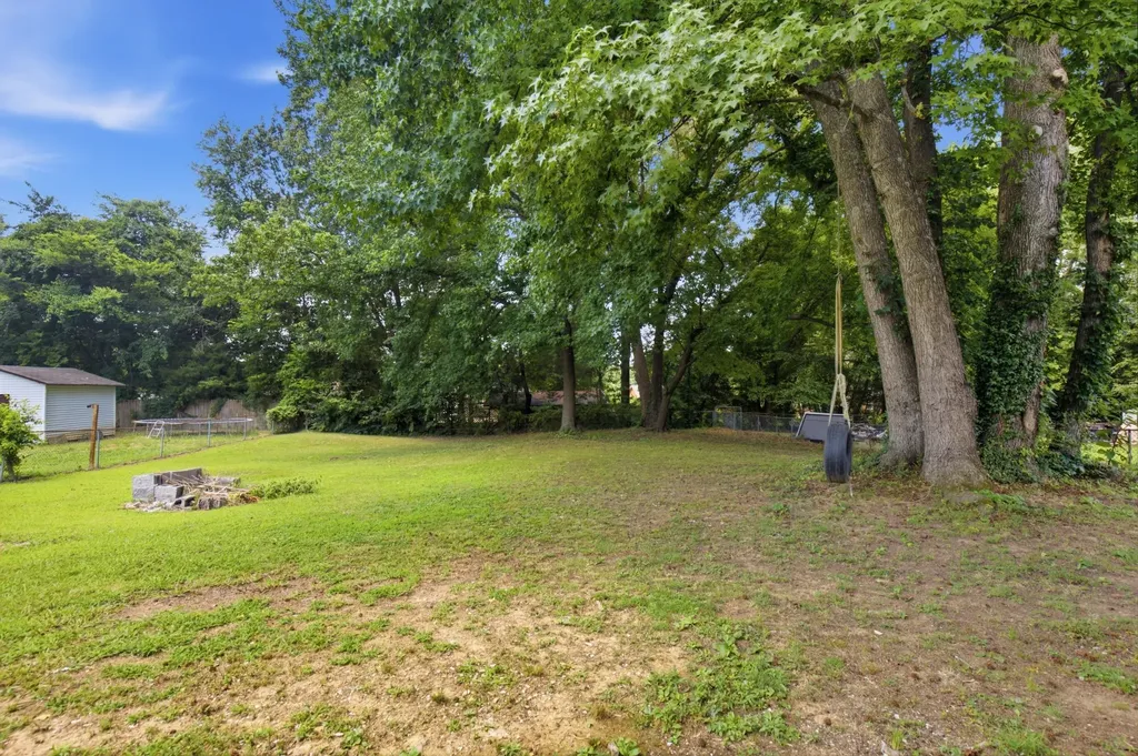 572 Donna Drive Clarksville TN 37042