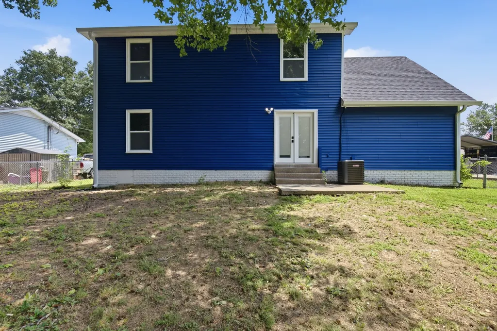 572 Donna Drive Clarksville TN 37042