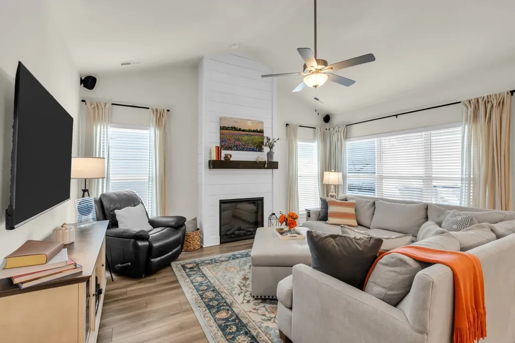 2905 Woodcrest Drive Murfreesboro TN 37128