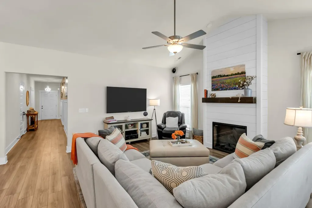 2905 Woodcrest Drive Murfreesboro TN 37128