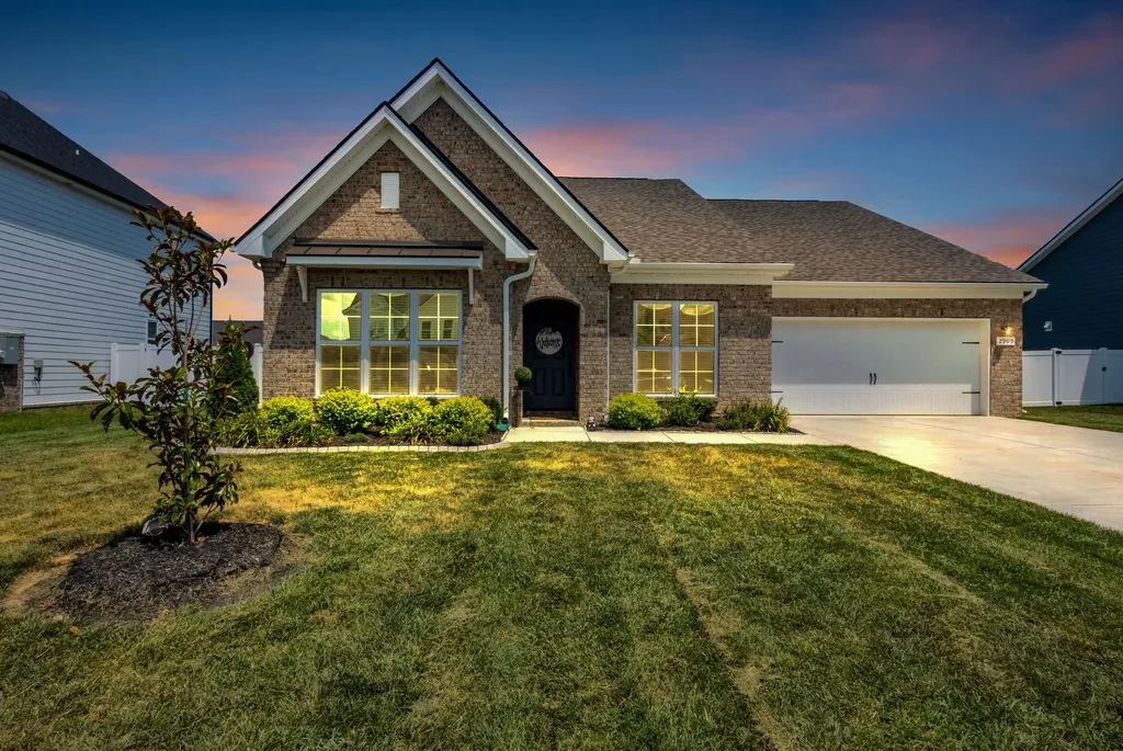2905 Woodcrest Drive Murfreesboro TN 37128