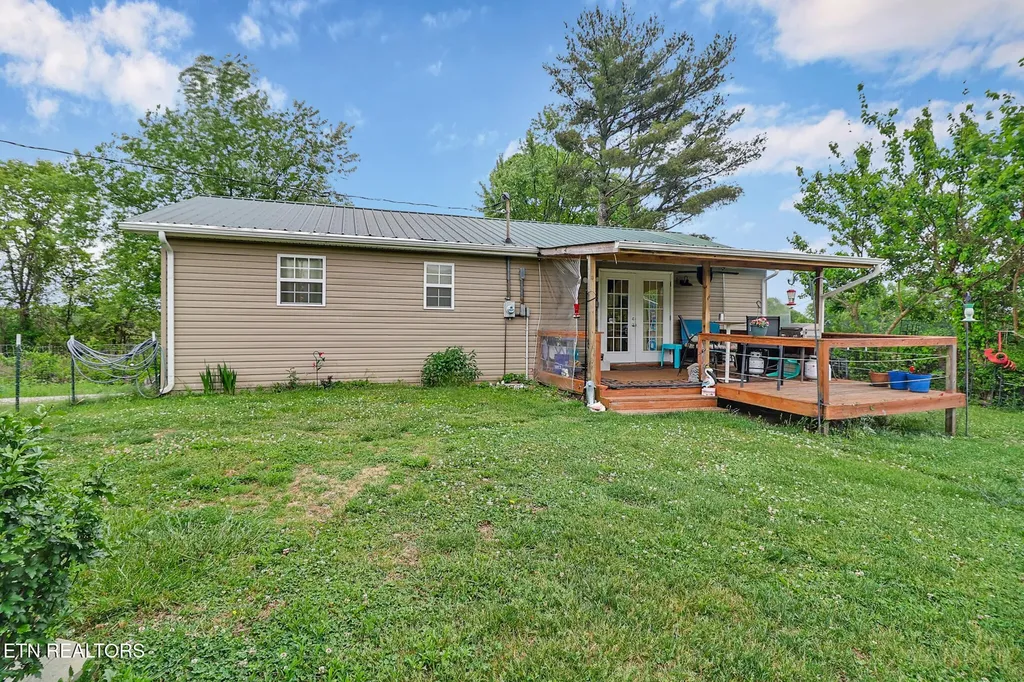 921 Barney Holt Road Jamestown TN 38556