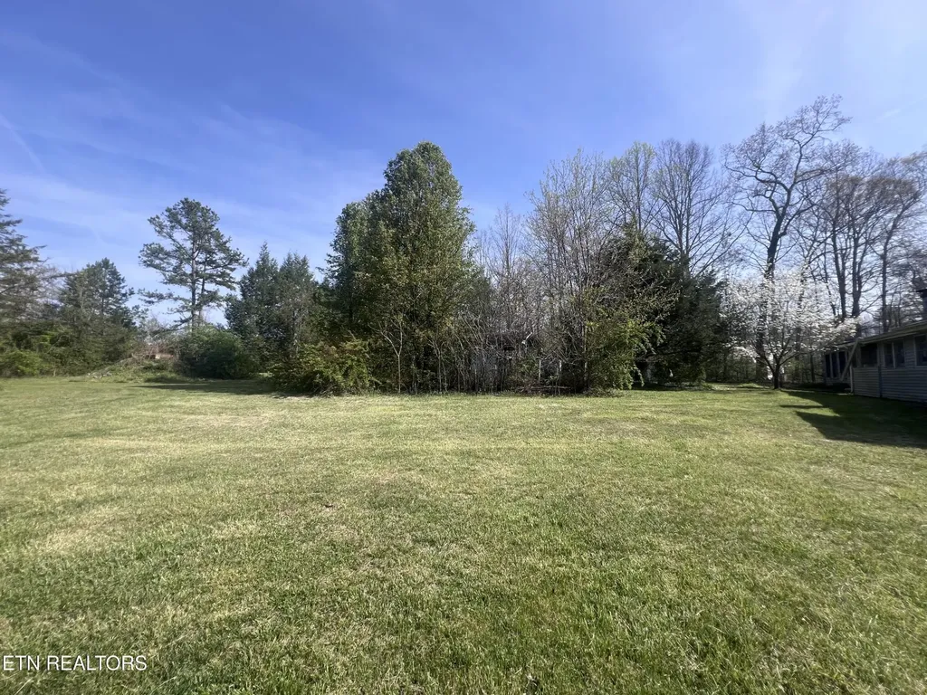 554 Mary Cromwell Road Jamestown TN 38556