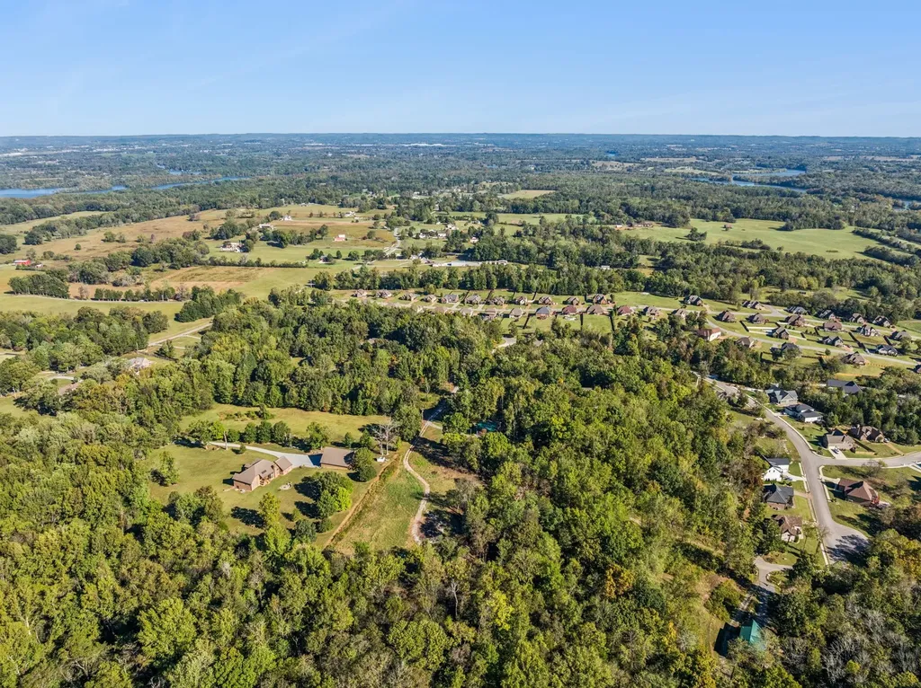 7025 Cairo Bend Road Lebanon TN 37087