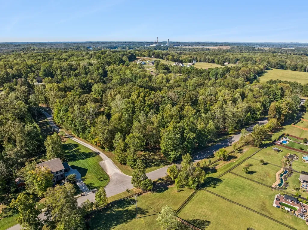 7025 Cairo Bend Road Lebanon TN 37087