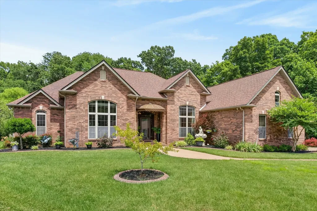 2605 Stonemill Court Clarksville TN 37043