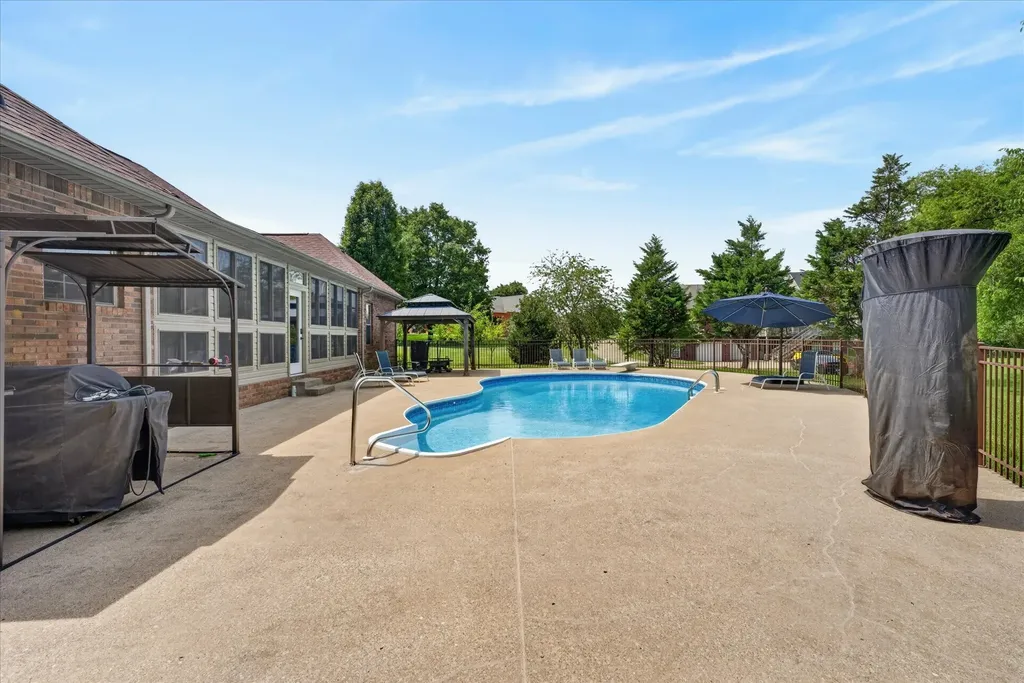 2605 Stonemill Court Clarksville TN 37043