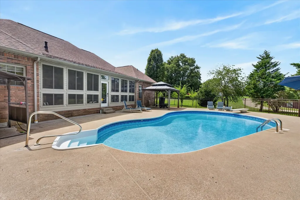 2605 Stonemill Court Clarksville TN 37043