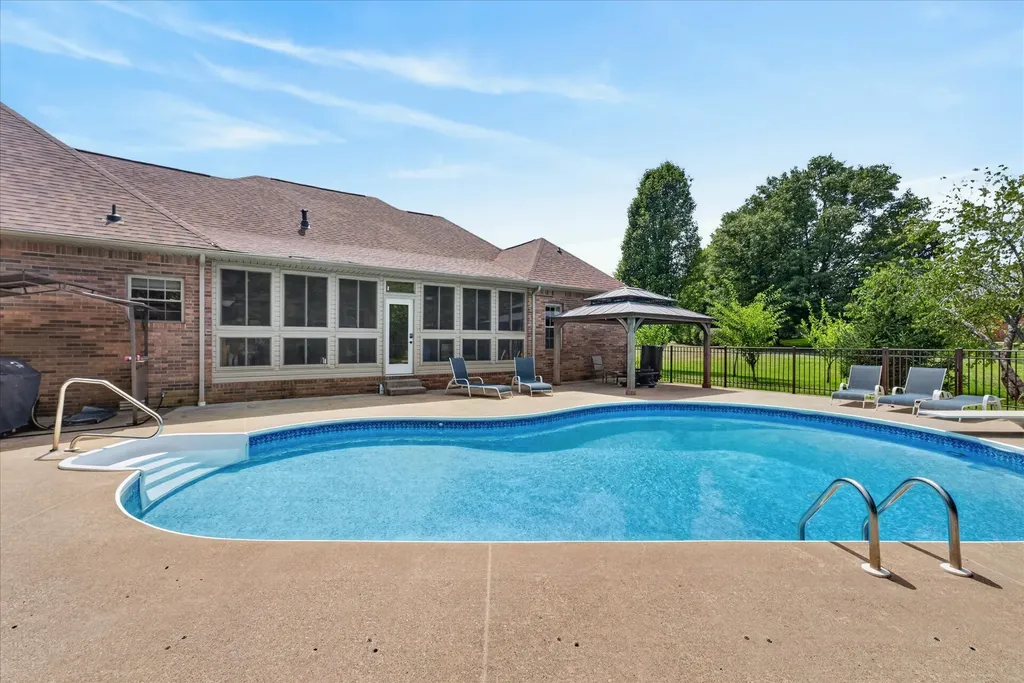 2605 Stonemill Court Clarksville TN 37043