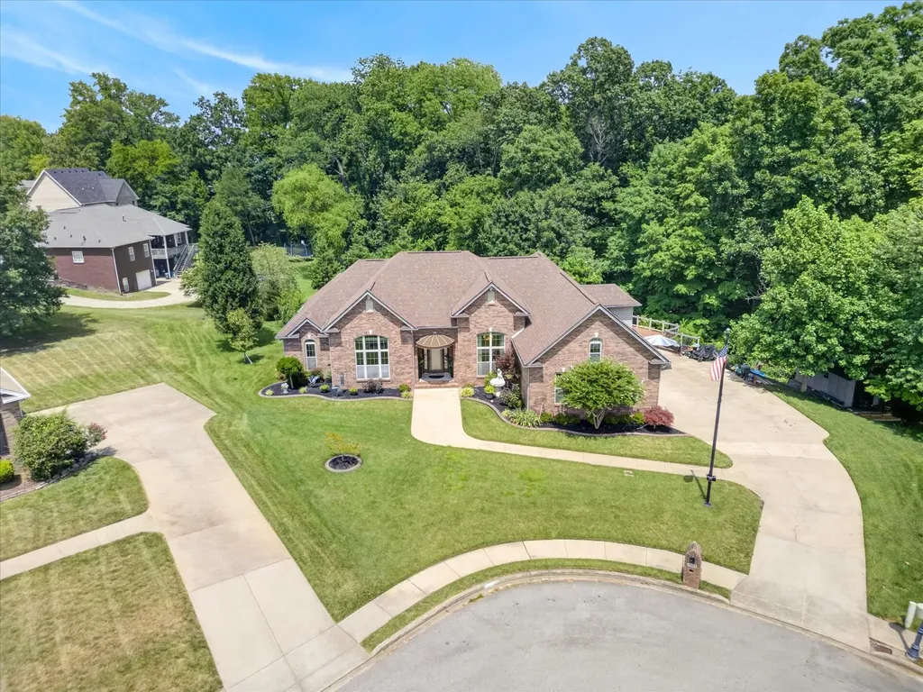 2605 Stonemill Court Clarksville TN 37043