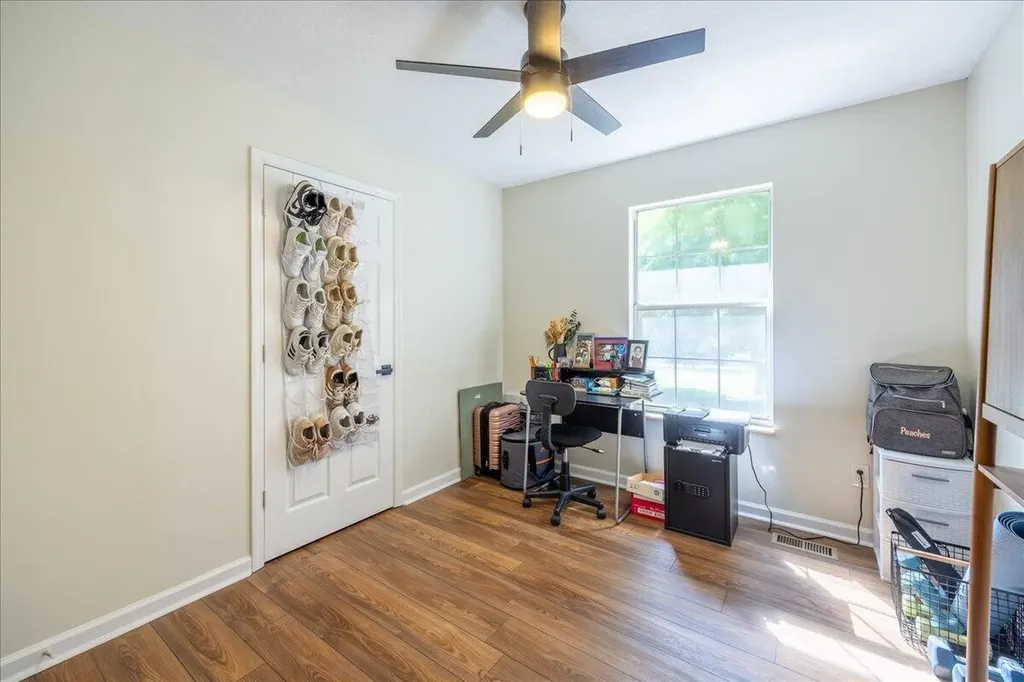 860 Anchor Drive Lenoir City TN 37771
