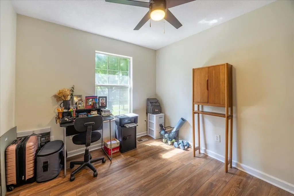 860 Anchor Drive Lenoir City TN 37771