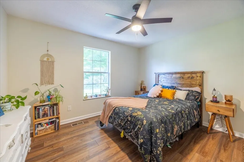 860 Anchor Drive Lenoir City TN 37771