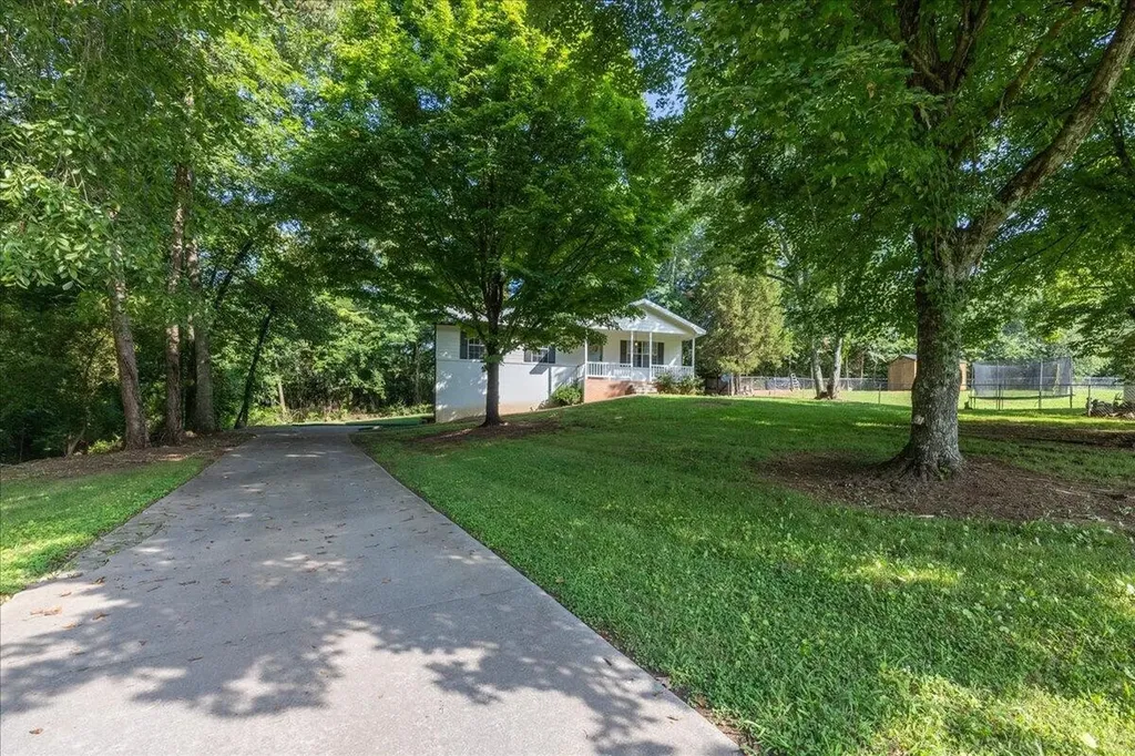 860 Anchor Drive Lenoir City TN 37771