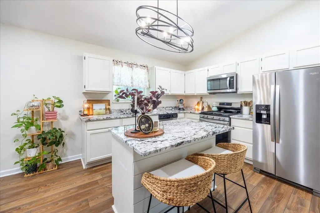 860 Anchor Drive Lenoir City TN 37771