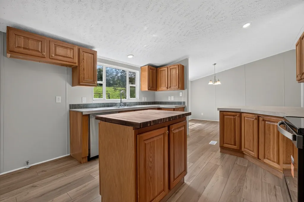 5409 Bartlett Road Cookeville TN 38501