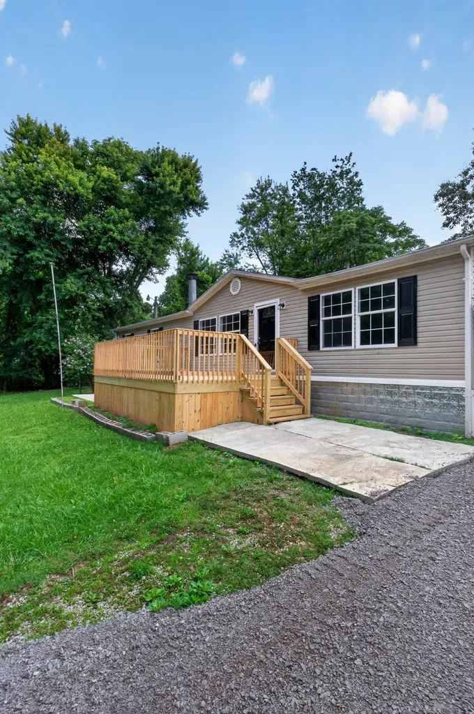 5409 Bartlett Road Cookeville TN 38501