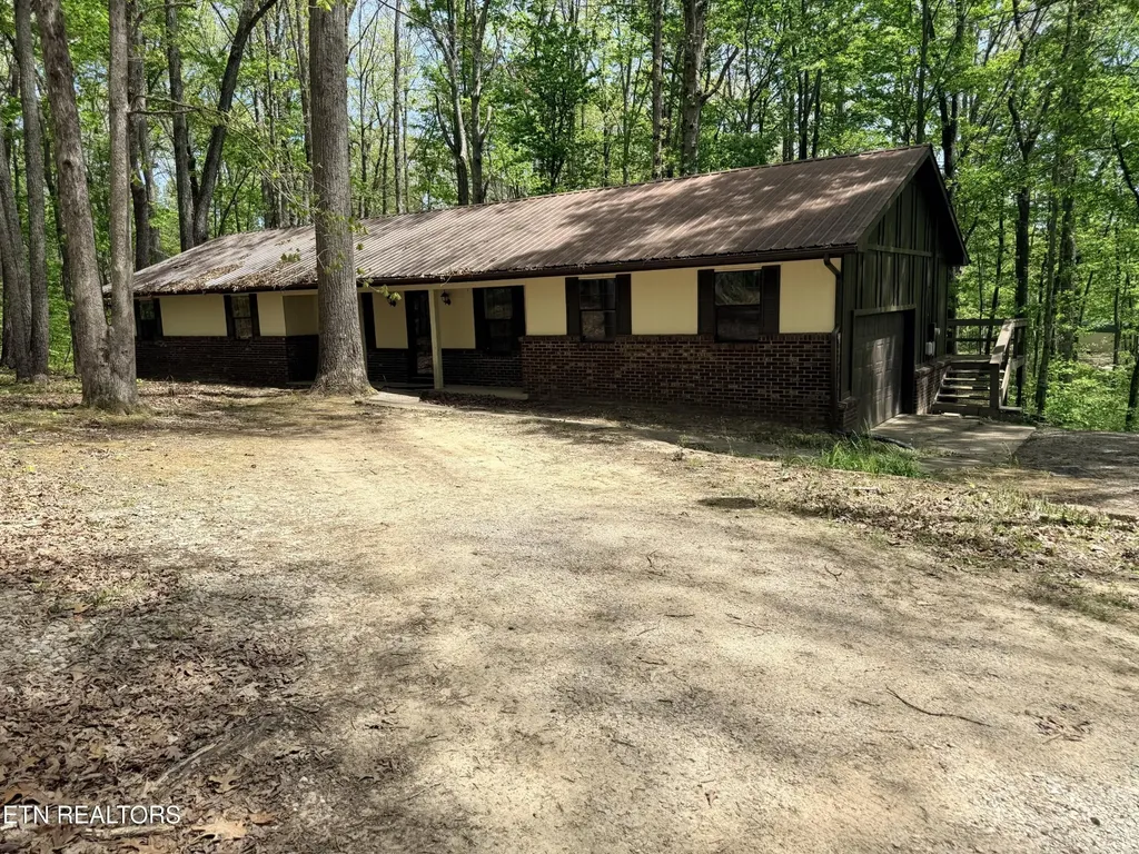 549 Yellow Cliff Estates Road Jamestown TN 38556