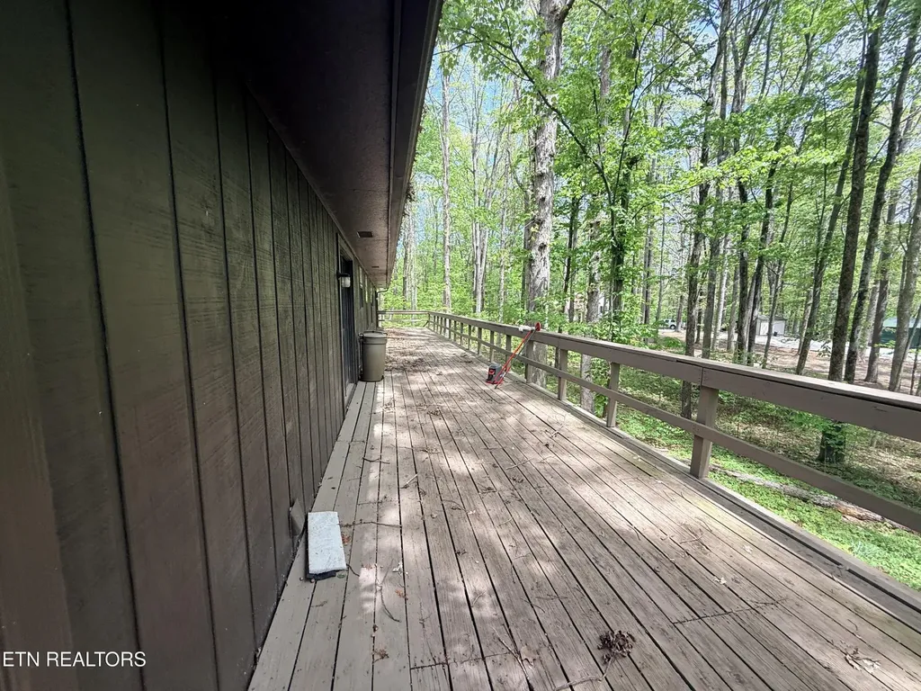 549 Yellow Cliff Estates Road Jamestown TN 38556