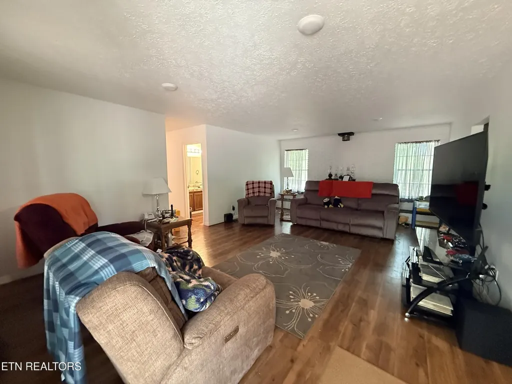 549 Yellow Cliff Estates Road Jamestown TN 38556