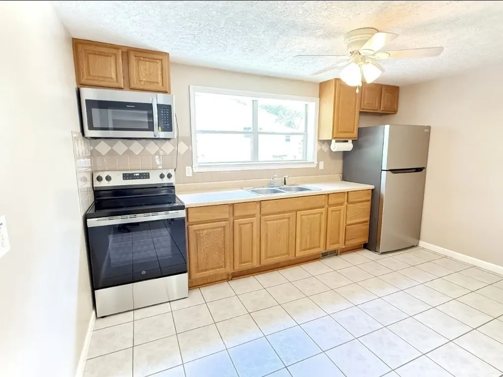833 Cumberland Drive Clarksville TN 37040