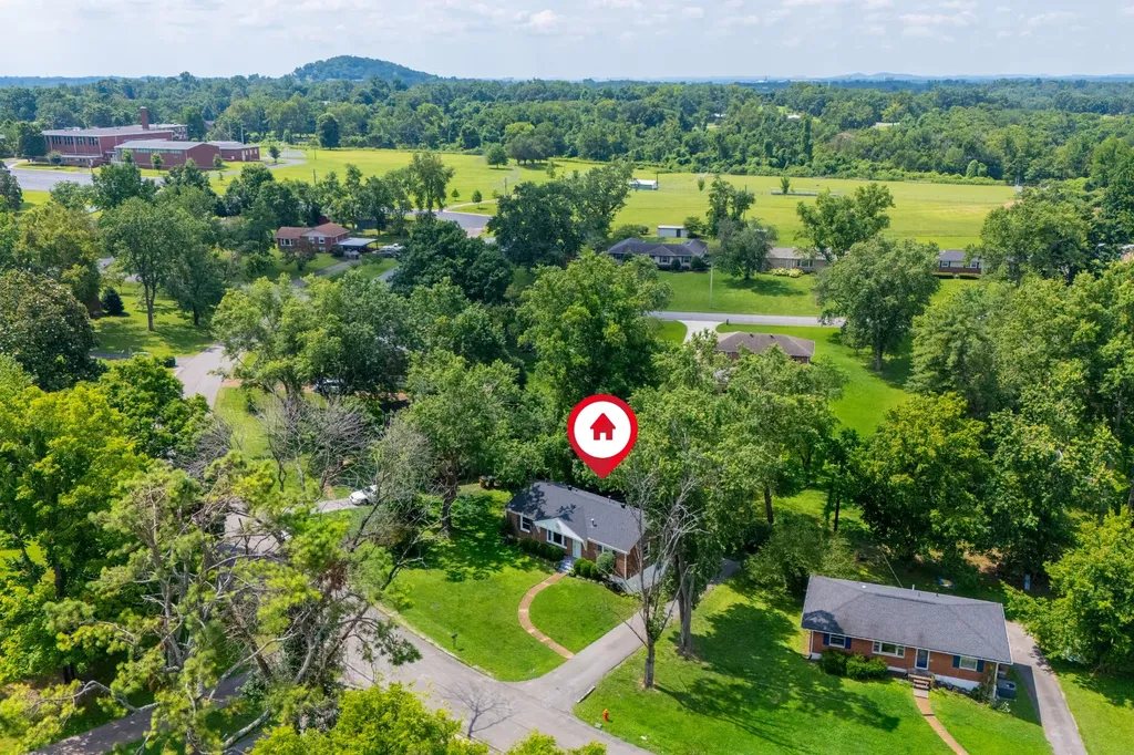 2437 Vale Lane Nashville TN 37214